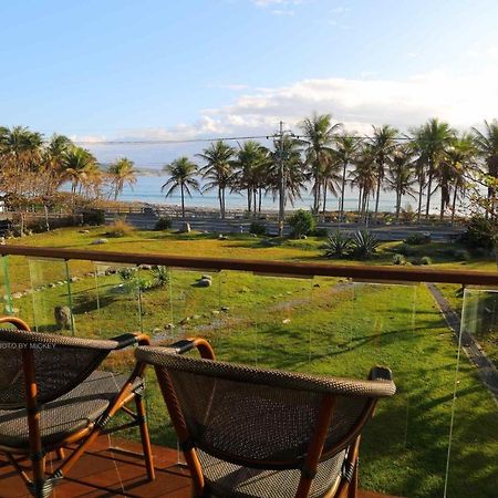 Coconut Beach Homestay Beinan Exteriör bild