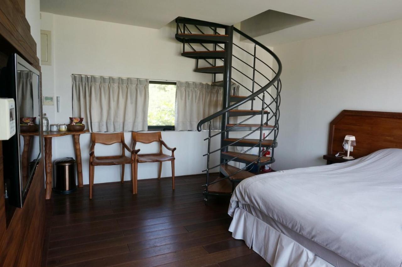 Coconut Beach Homestay Beinan Exteriör bild